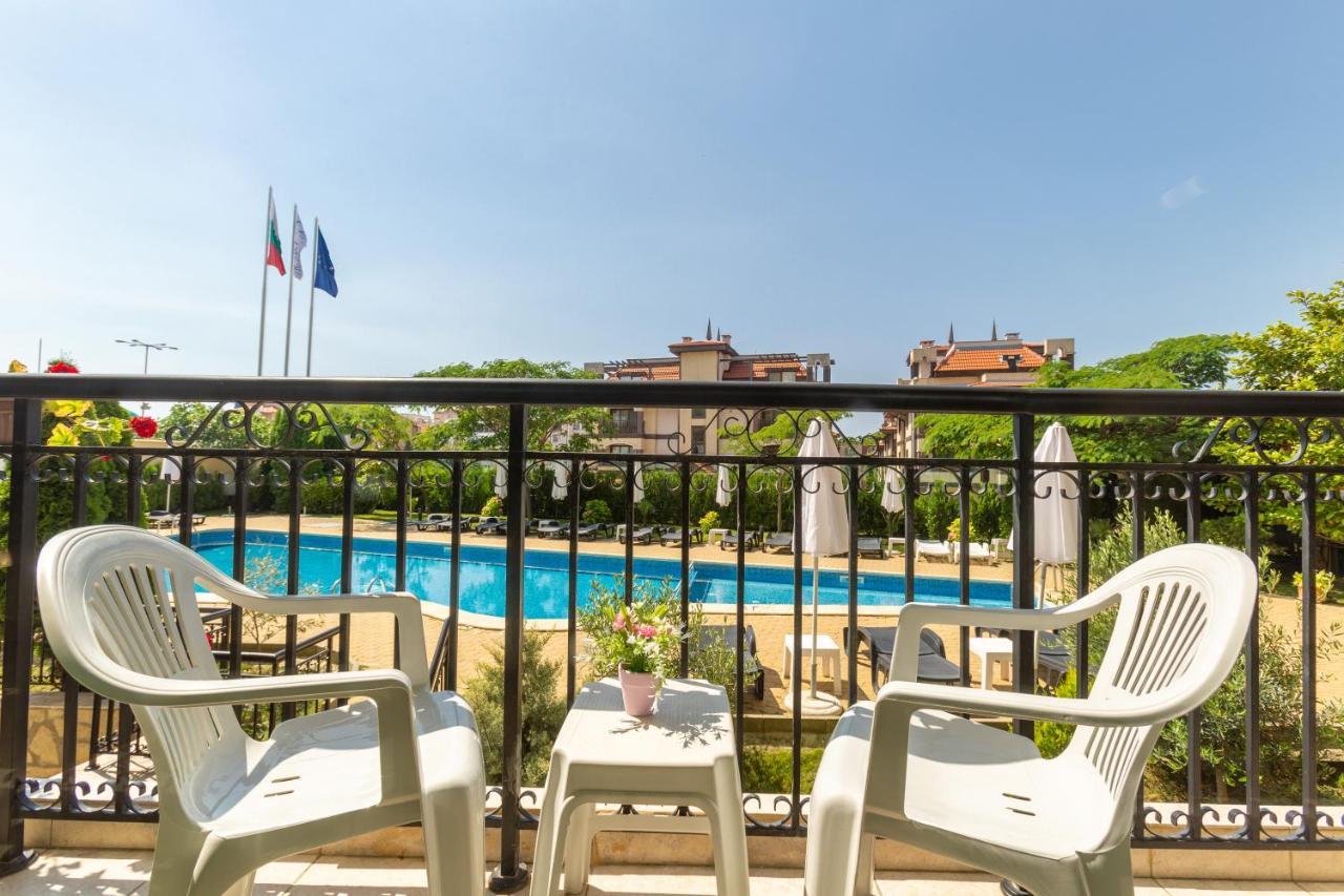 Hotel Julia Sveti Vlas Buitenkant foto