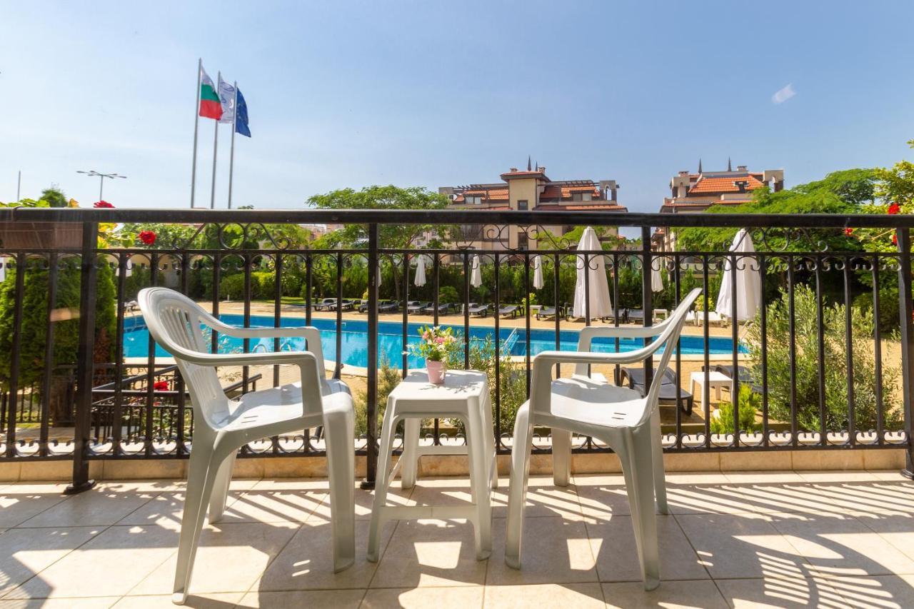 Hotel Julia Sveti Vlas Buitenkant foto