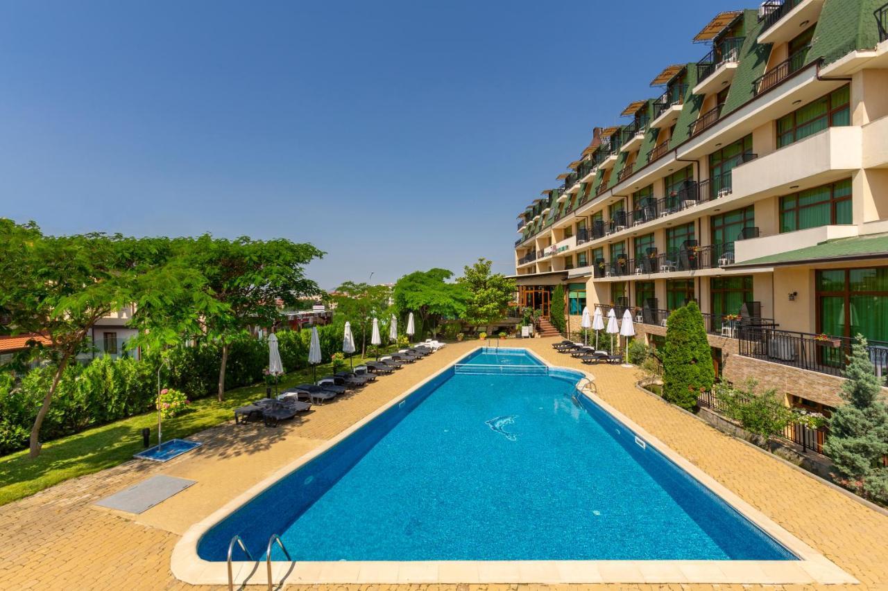 Hotel Julia Sveti Vlas Buitenkant foto