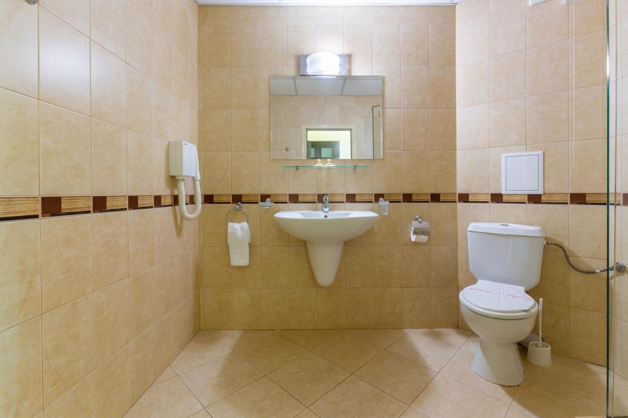 Hotel Julia Sveti Vlas Buitenkant foto