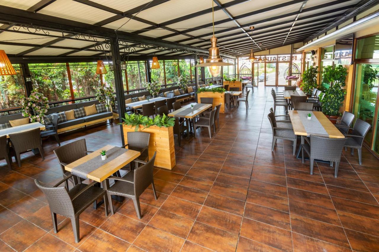 Hotel Julia Sveti Vlas Buitenkant foto