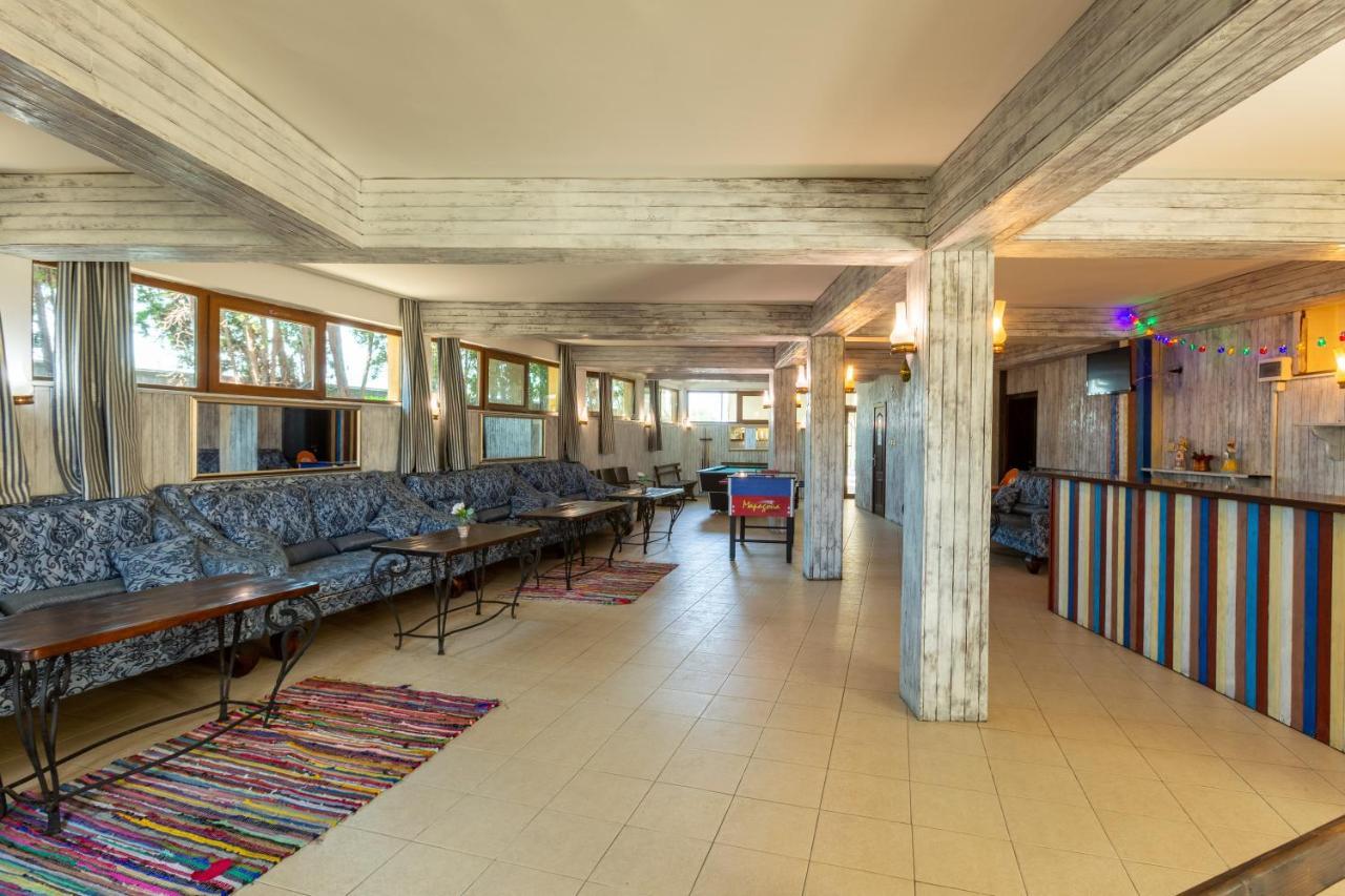 Hotel Julia Sveti Vlas Buitenkant foto