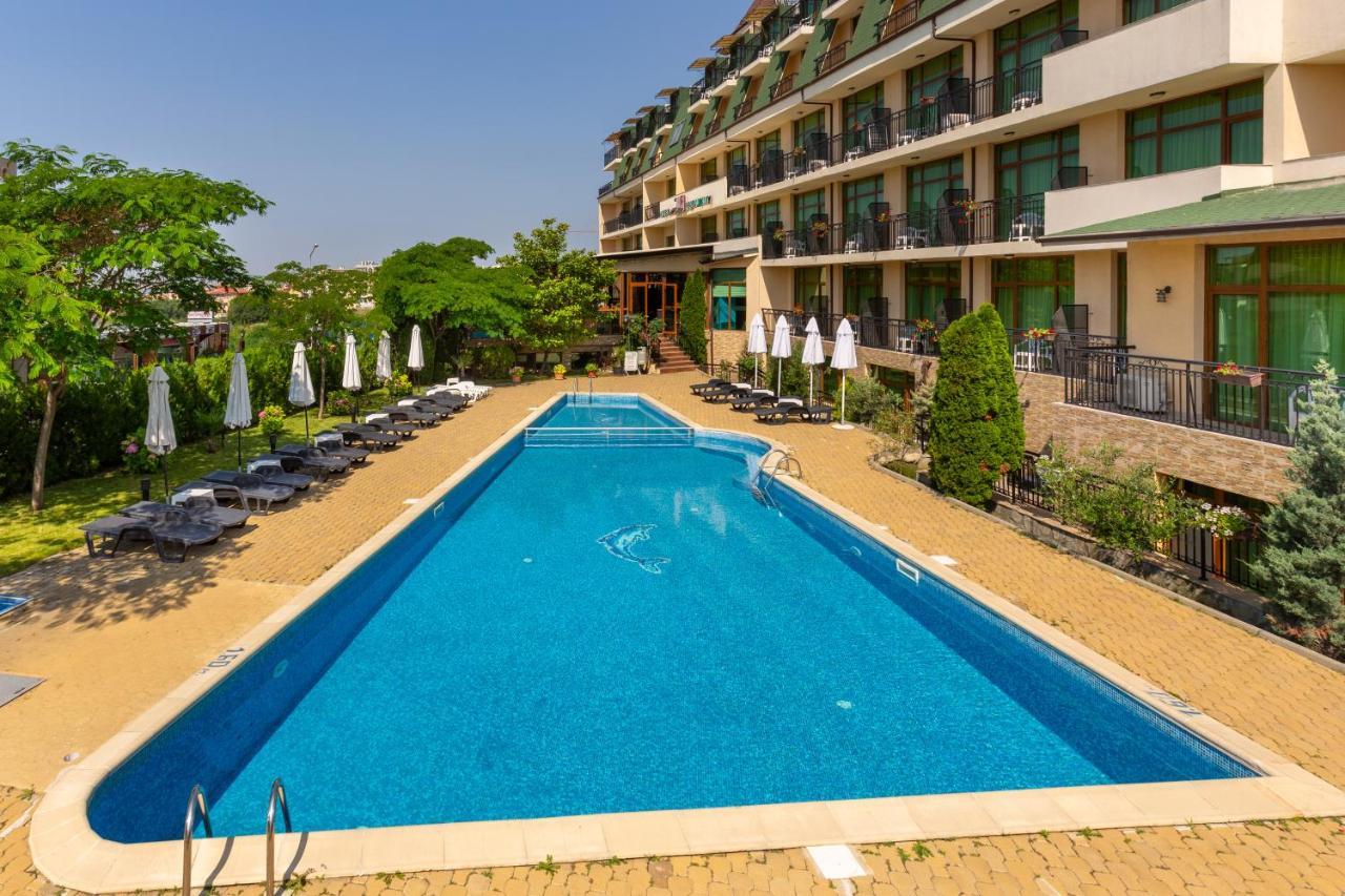 Hotel Julia Sveti Vlas Buitenkant foto
