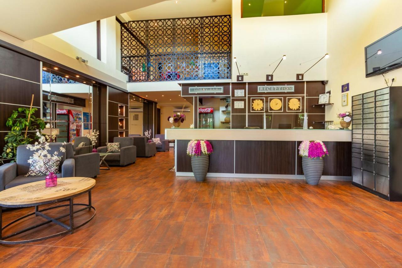 Hotel Julia Sveti Vlas Buitenkant foto